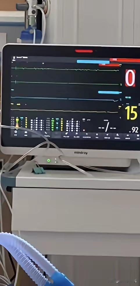 太让人受不了了！

35岁，孩子才6岁，洗了个冷水澡，人就这么没了。

朋友家儿