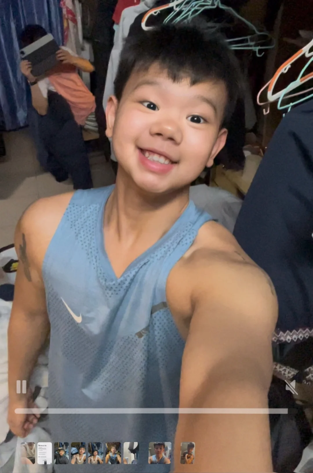 好喜欢穿背心的小朋友😘😘