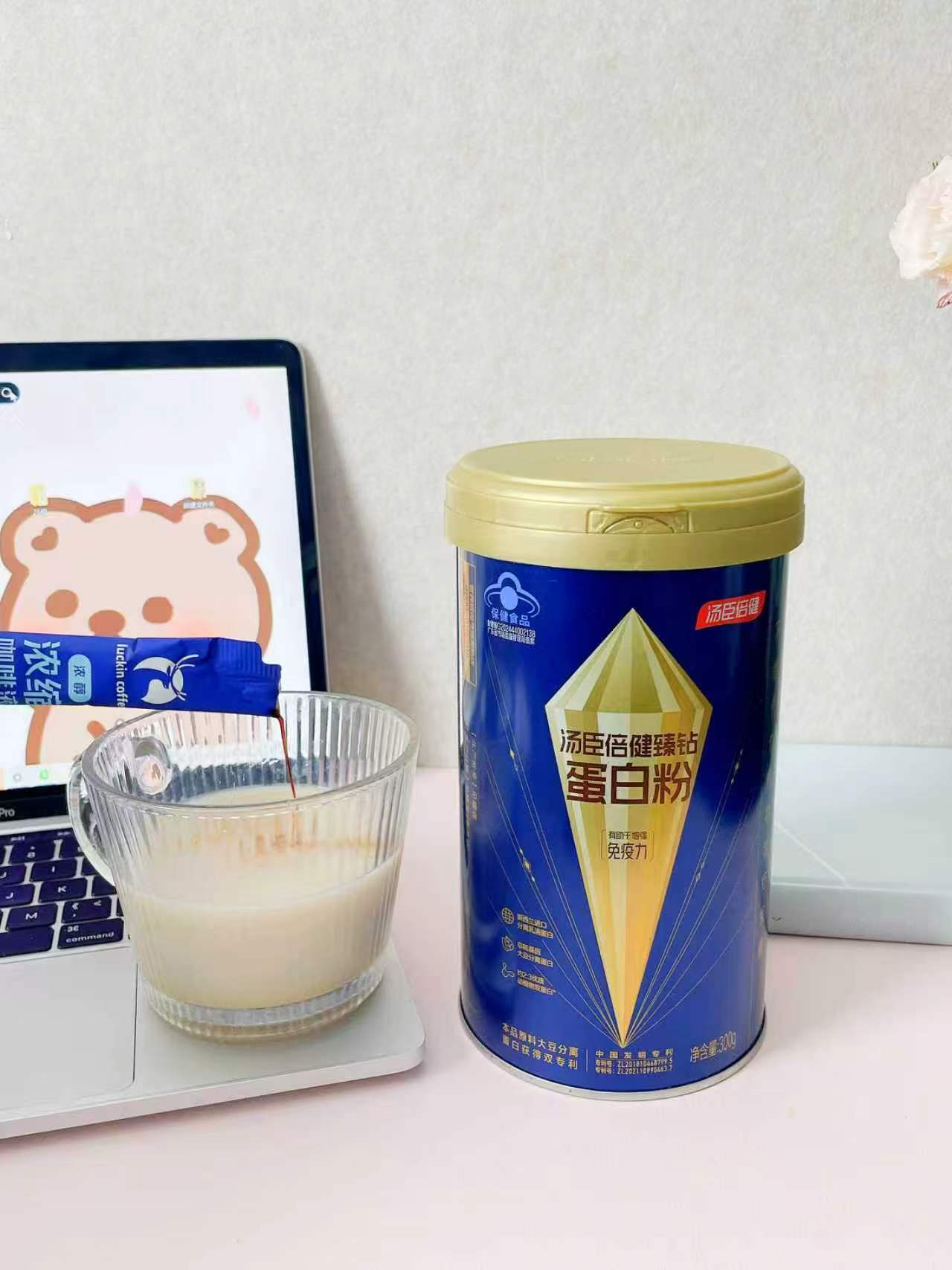 傅菁这姐真的太全能了，不仅会演戏，舞台魅力更是没得挑！大家还记得她跳舞时最爱做的