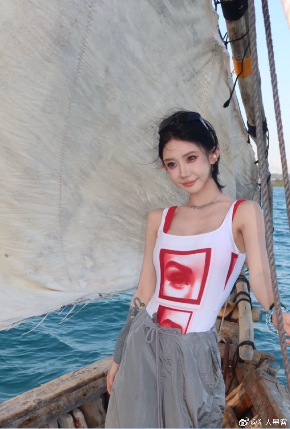 薛小婉整鼻子了不说的话我还没认出来这是薛小婉，真的变化好大，不过还是美的 