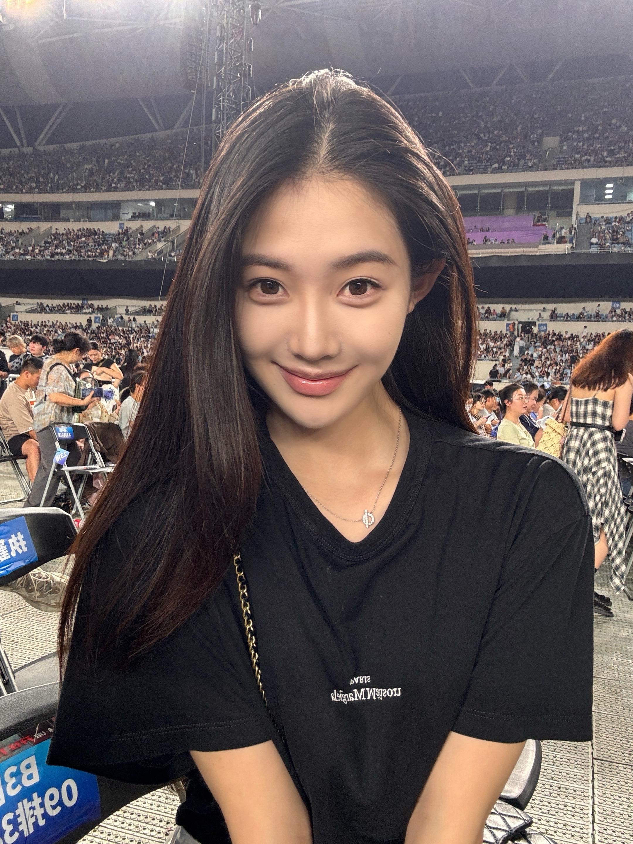 第一次演唱会献给杰哥