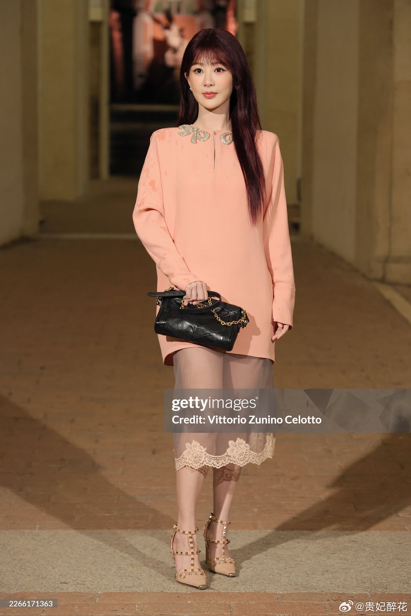 杨紫 ｜ Valentino 2026 秋冬系列时装秀杨紫罗马看秀G社生图 一组