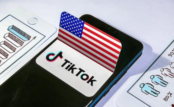 [微风]“抖音”为何被译成“Tik Tok”？
 
TikTok这个名字简洁明快