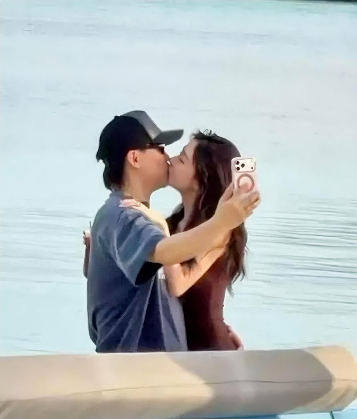 这瓜来得有点突然！胡彦斌和易梦玲在马尔代夫被拍，又是搂抱又是亲吻，看着挺亲密。