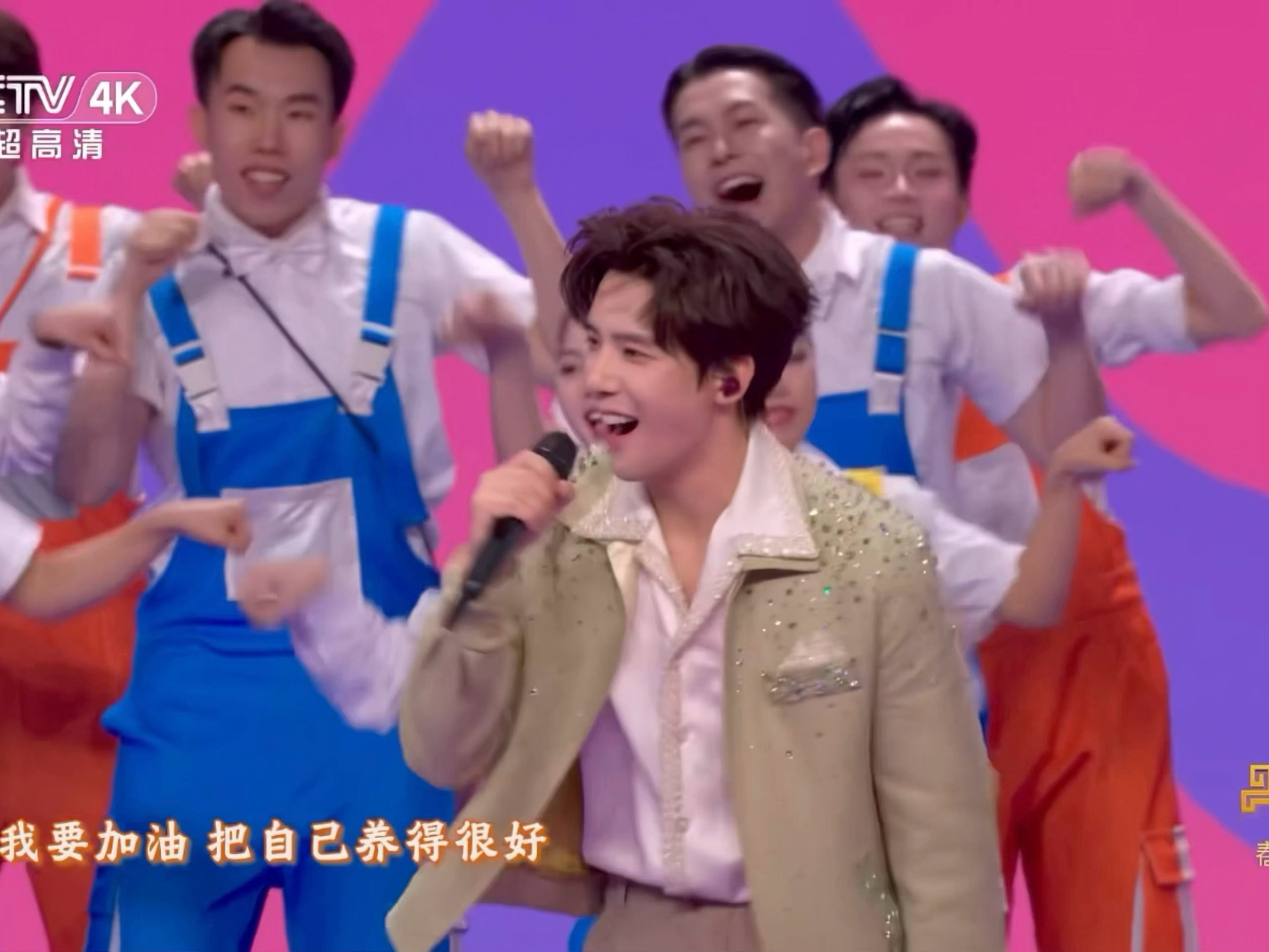 王安宇台风这个游刃有余，转圈好帅啊🥰🥰🥰 