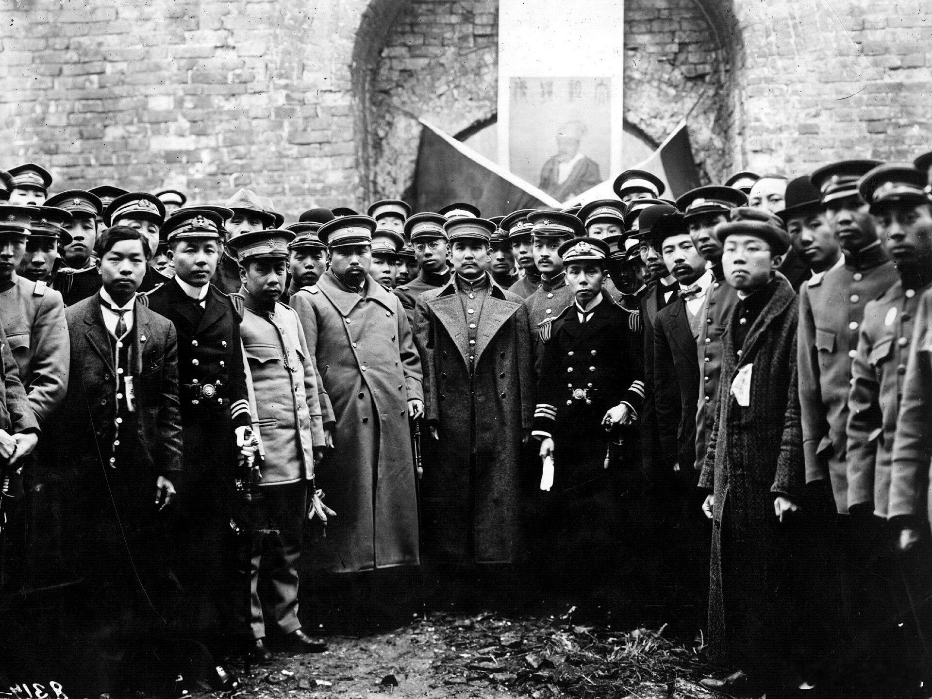 1911年10月10日夜，湖北新軍中的革命黨人響應文學社與共進會的號召，在武昌城