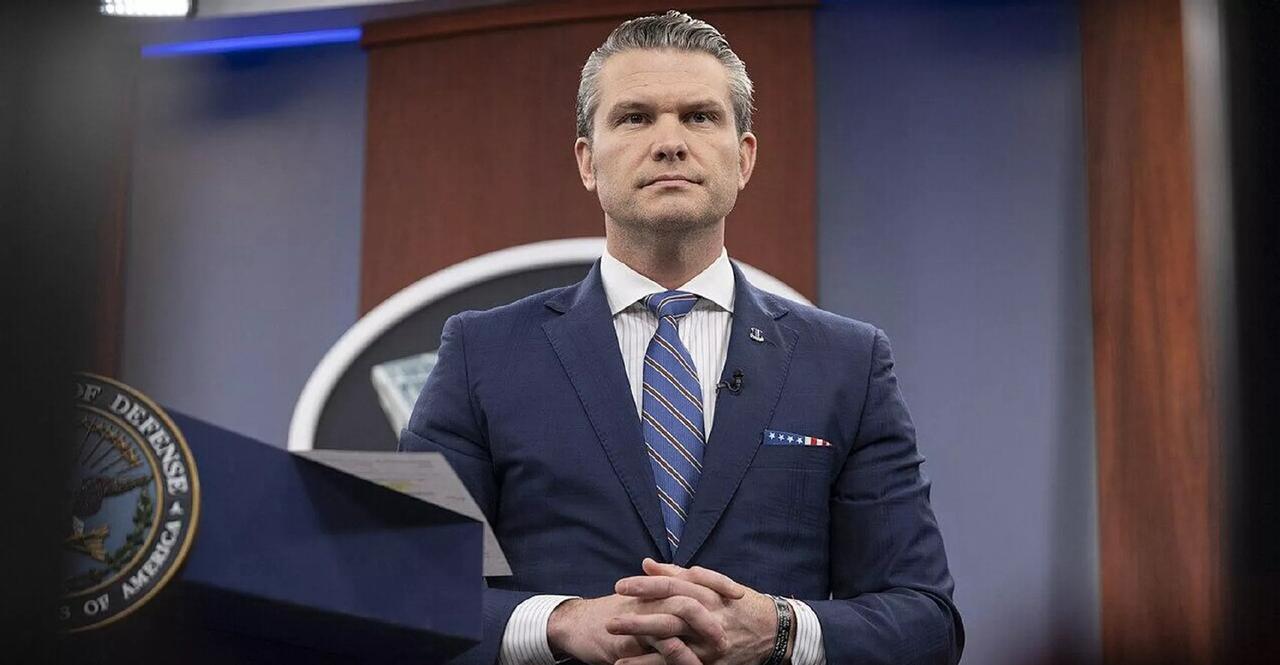 近日美国国防部长赫格塞思称没想到伊朗会这么猛。

打之前，他拿伊朗过去的反应作参