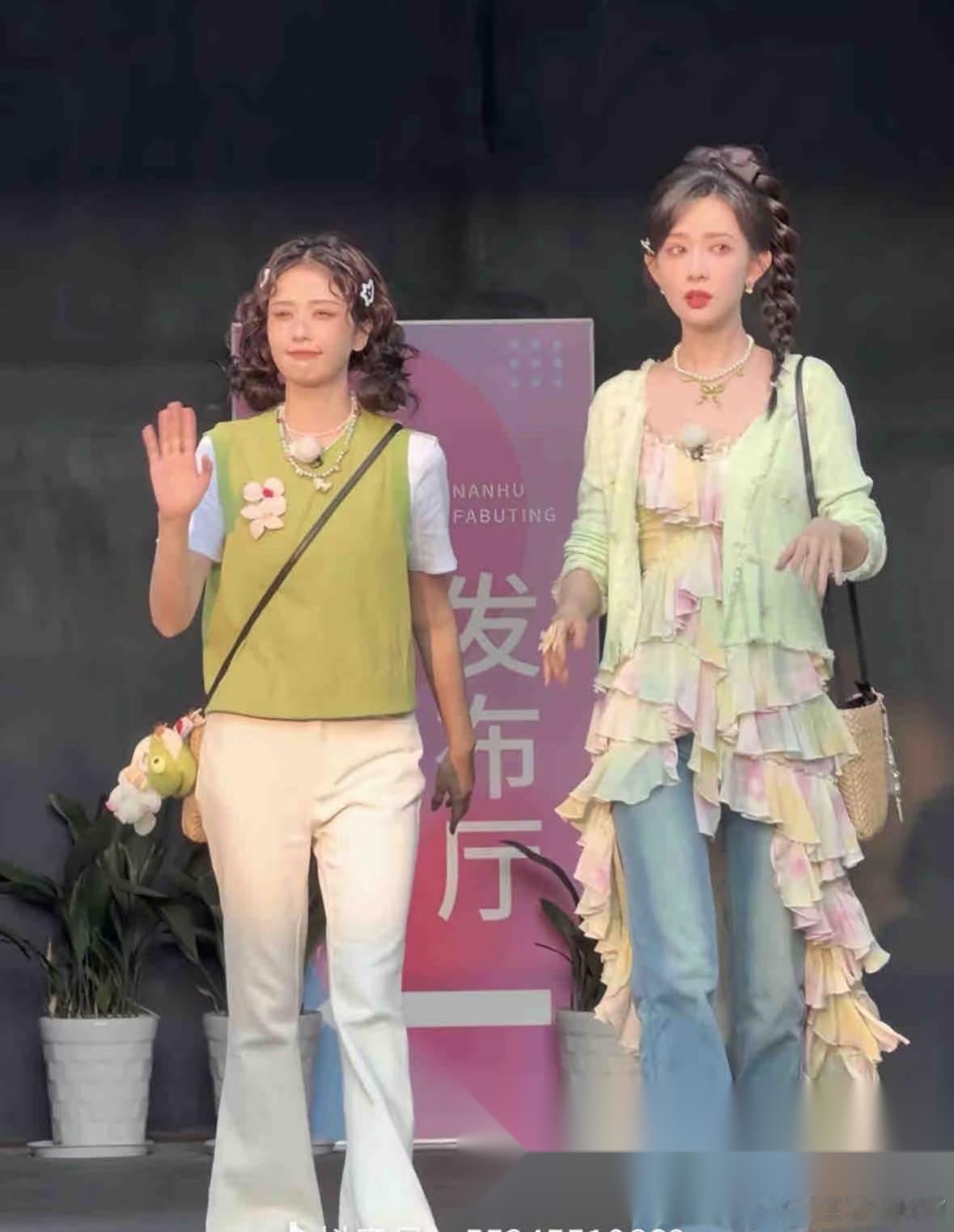 白鹿和普通人比是美女，钱养人，和娱乐圈真正的美女比起来就是普通人，和美不沾边。 