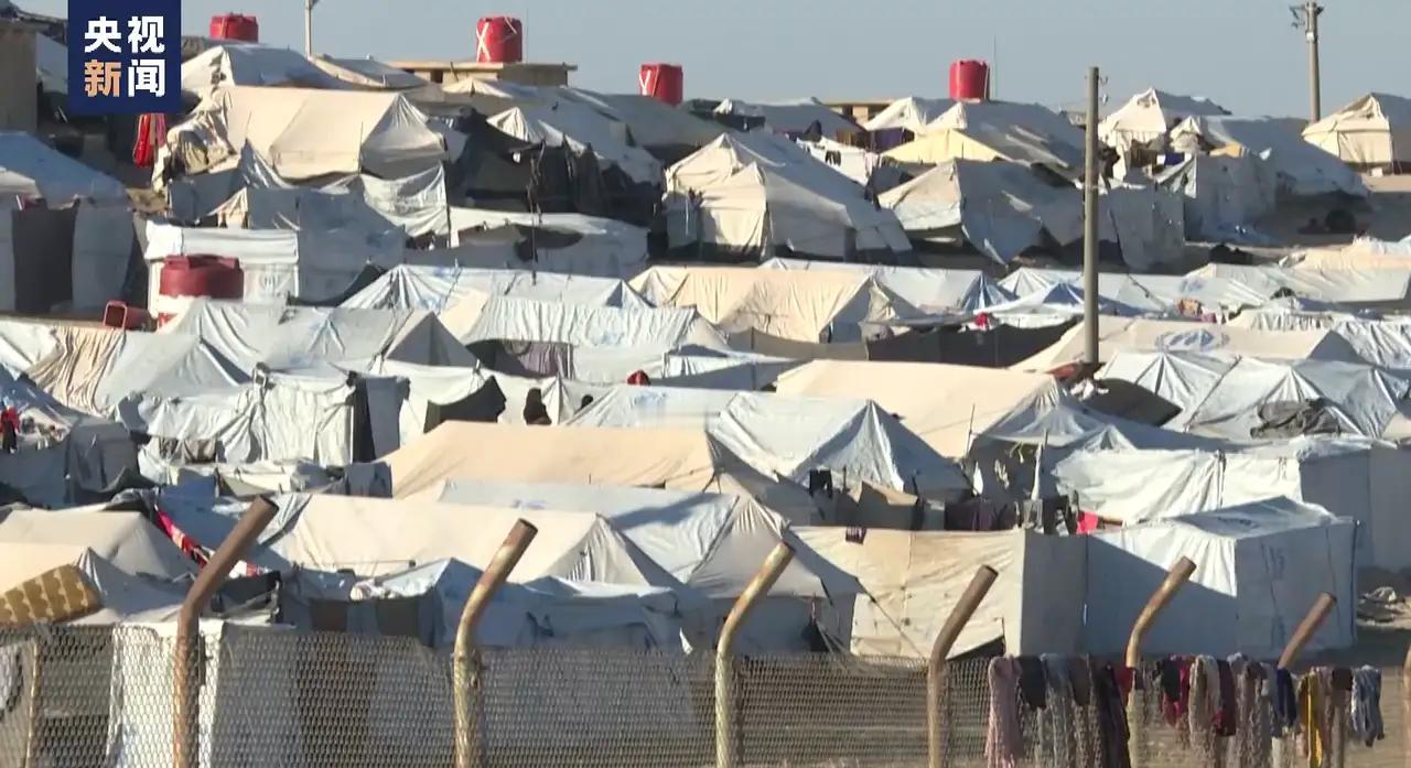 叙利亚过渡政府军队完成霍尔营地进驻部署
 近日，叙利亚过渡政府军队正式进驻位于叙