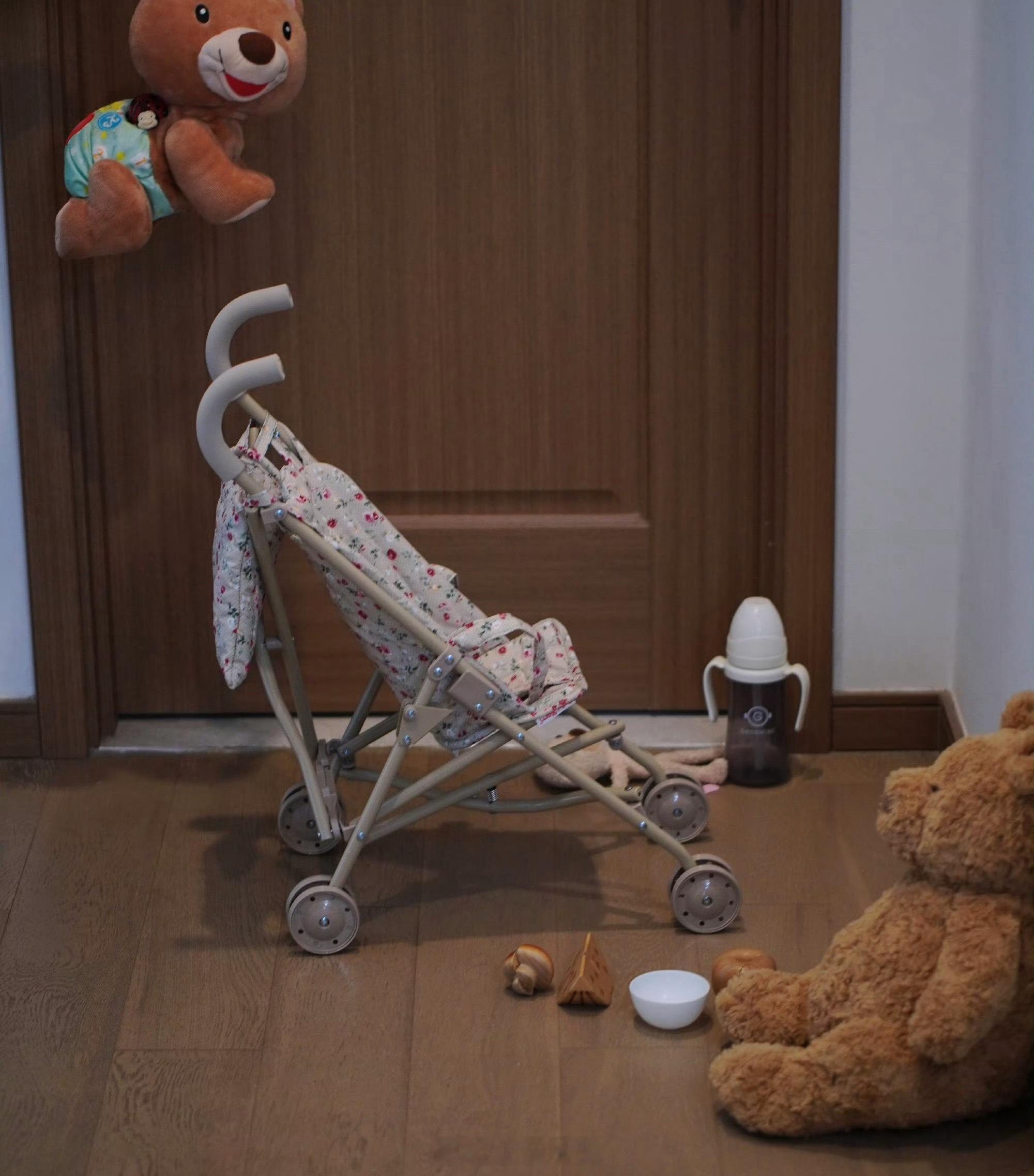 有娃的家👧🏻🏠带娃后某一天突然人间清醒以前总觉得家里必须保持“秩序感”杯子