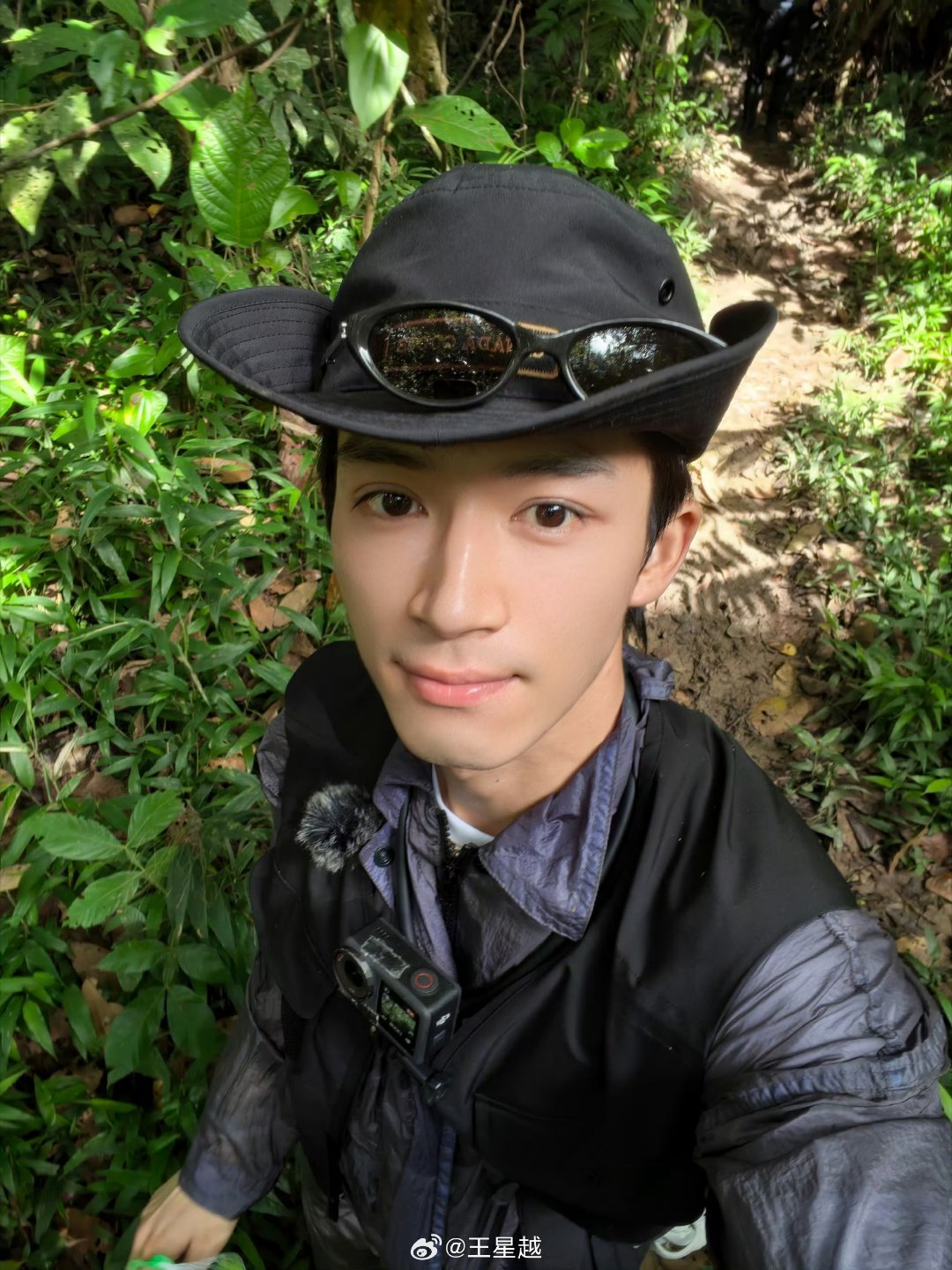 花少8进入亚马孙雨林花少8这趟亚马孙雨林行程也太有看点了！沉浸式走进雨林，满眼都