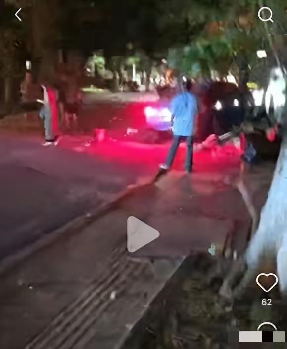 华南理工学校昨天晚上出了车祸，一个老师在校园内开车的时候，发生了交通意外撞到了两