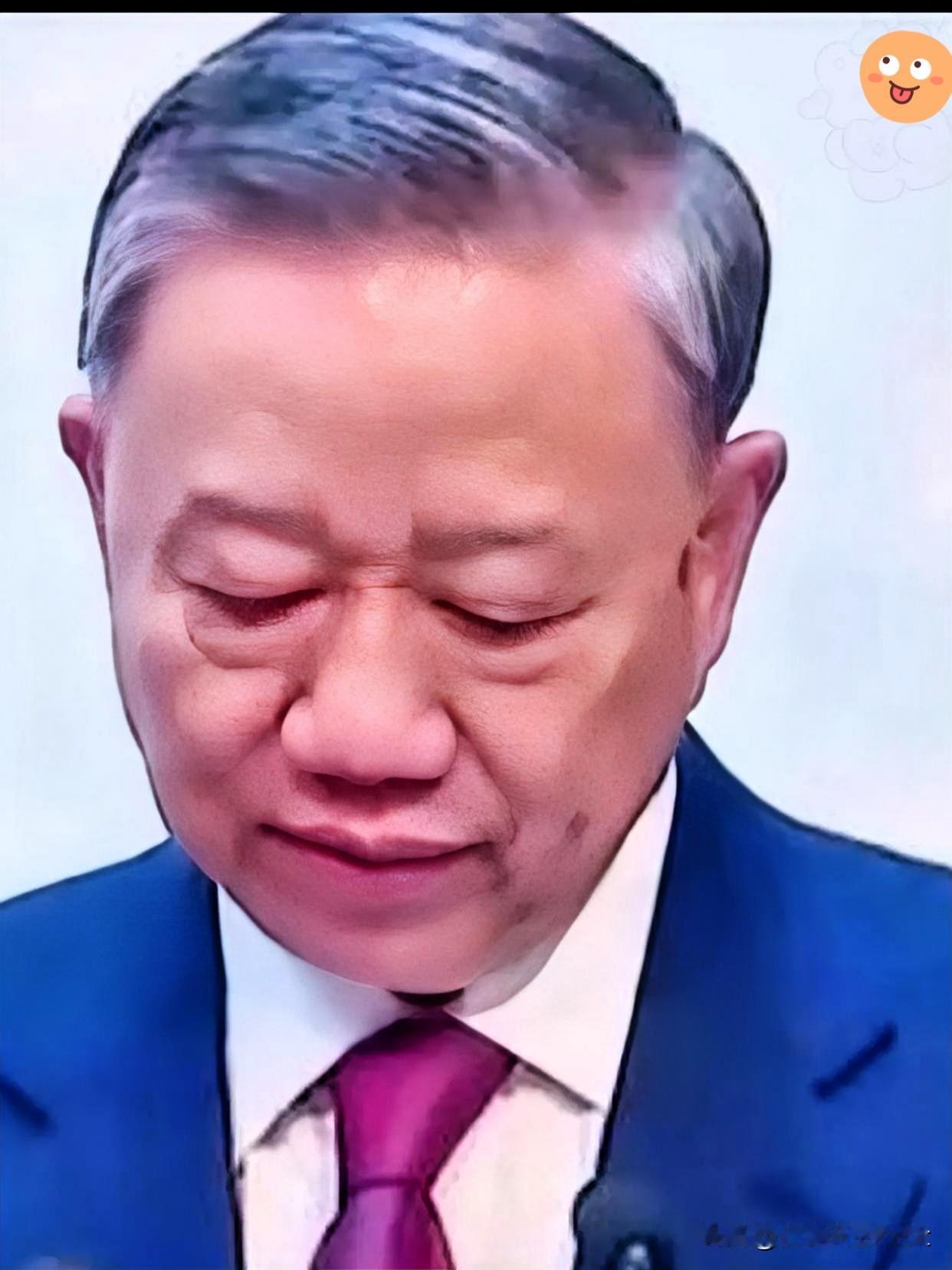 越南南北高铁这出筹备20年的大戏，终究没能逃过“难产”命运。

2025年12月