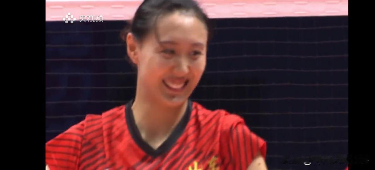 25年全运会女排成人组B组，已然战罢两轮。山东女排接连战胜浙江、辽宁女排豪取两连