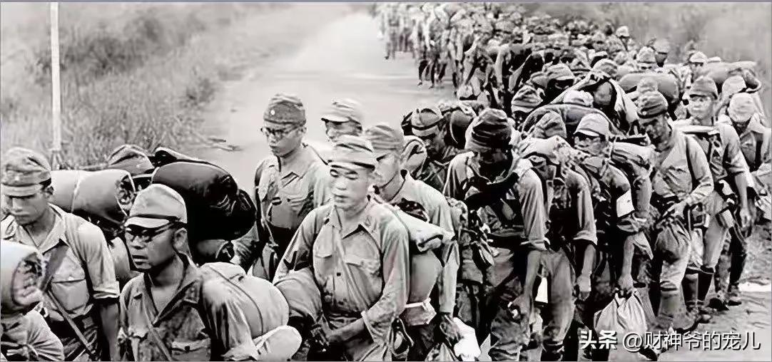 1946年春节，6000日本兵用手术刀捅死153名八路军，朝鲜司令员下令：扒光，