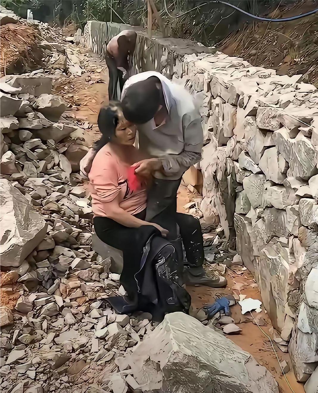 看到这一幕，心头一酸