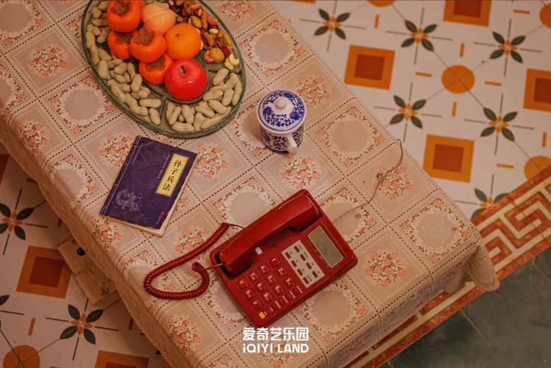 科技感拉满的沉浸乐园！全息投影穿越《我的阿勒泰》四季草原，数字光影随手拍都是大片