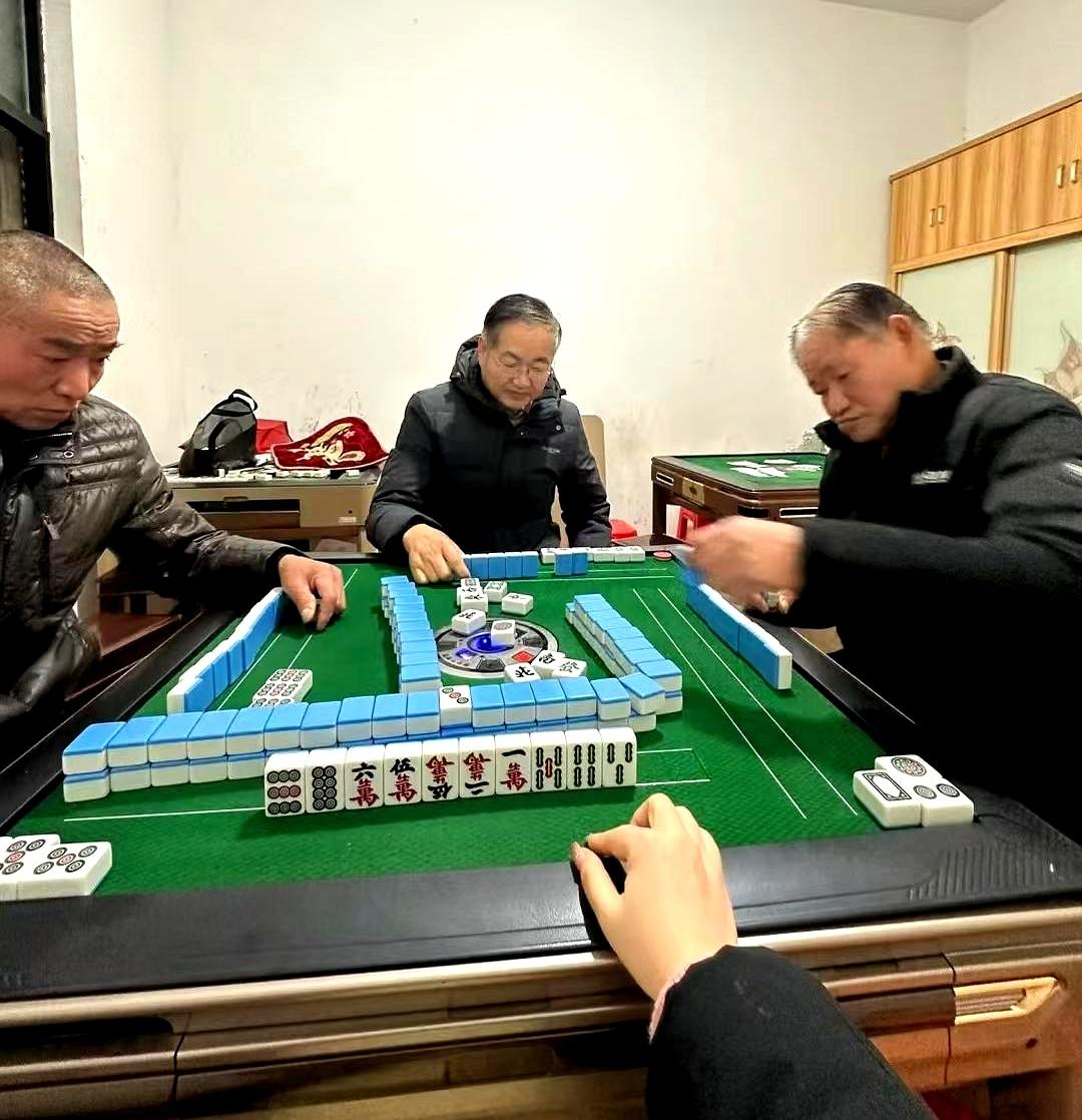 一上午牌局赢了快一千，结果因为一瓶6块钱的饮料，让我见识到了什么叫真正的“顶级铁