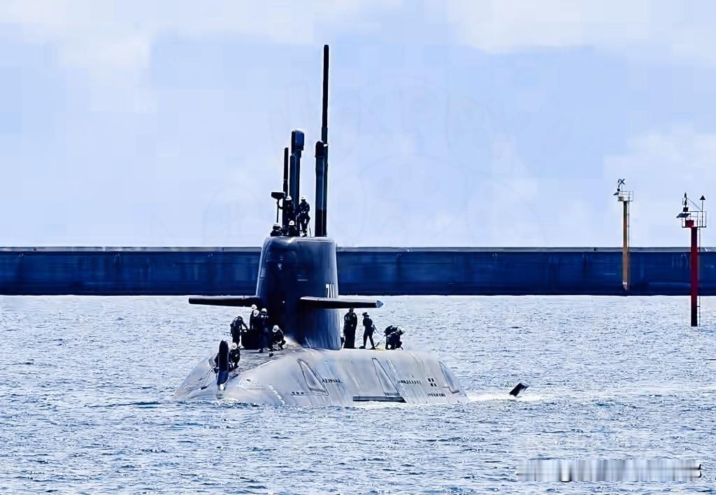 韩企泄密获刑！
台湾“自造潜艇”露馅，拼凑的武器哪有安全感？
 
12月16日韩