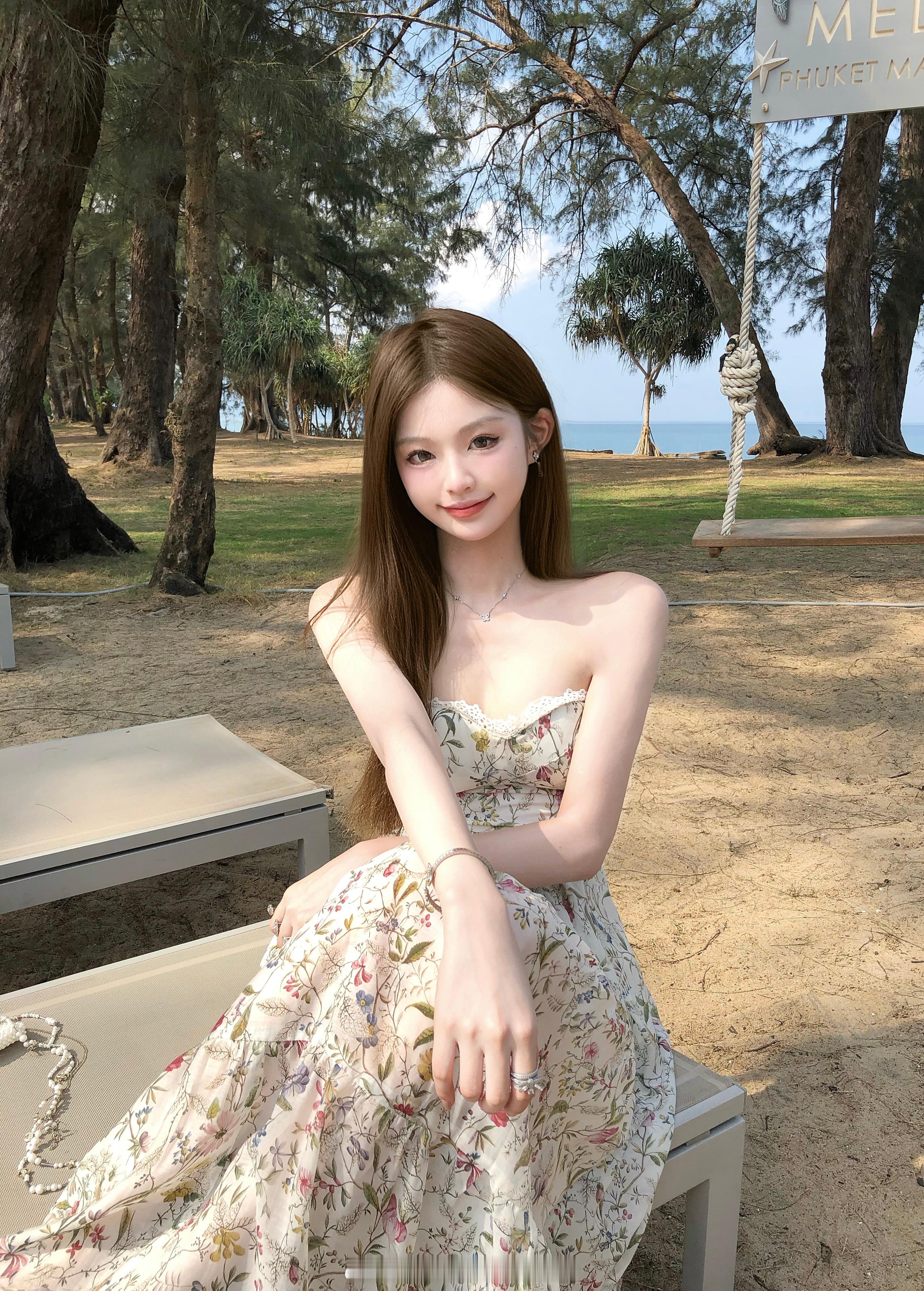 🐆野生高级美感迷人的安德洛美 轻盈碎花底纹 清冷女神细碎蕾丝边灵动仪态配色仙气