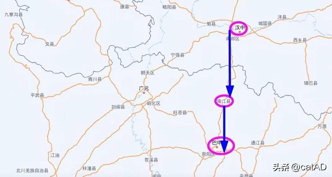 巴中东站往北的钢轨，在站外就断了。
巴南高铁开了两年，南边拉了两千六百多万人次，