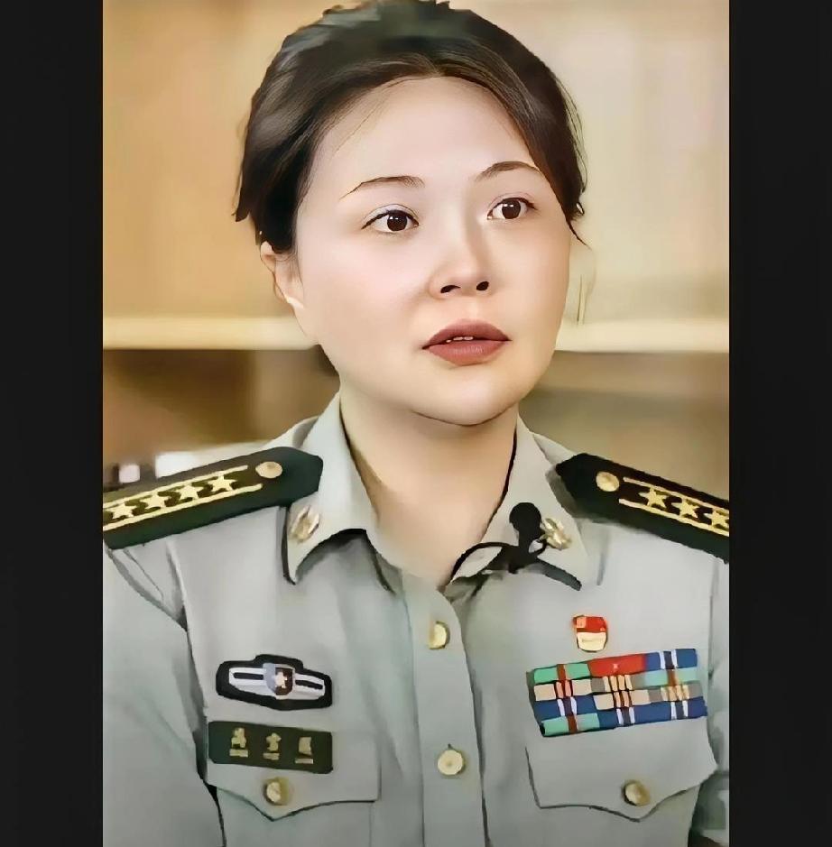 西部战区审计员高雪莲在16年核查油料中，不仅核查出军油被倒卖的内鬼，更为前来核查