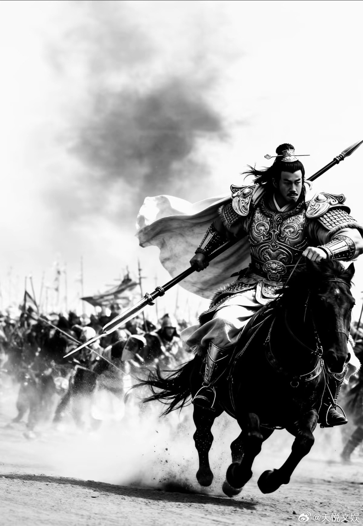 钧正平点评逐玉华谊本想靠《逐玉》翻身，结果步子迈得太大，扯着蛋了！哥哥粉还无脑冲