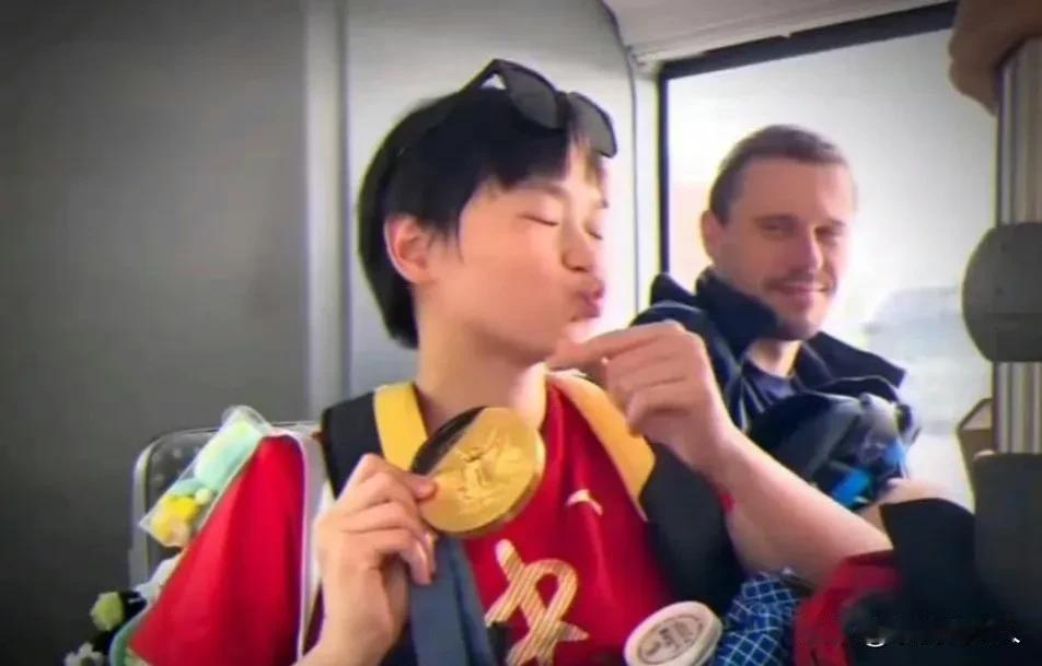 某人是谁？自己过来对号入座！

某人:全红婵，你像个白C一样。

董倩:全红婵这