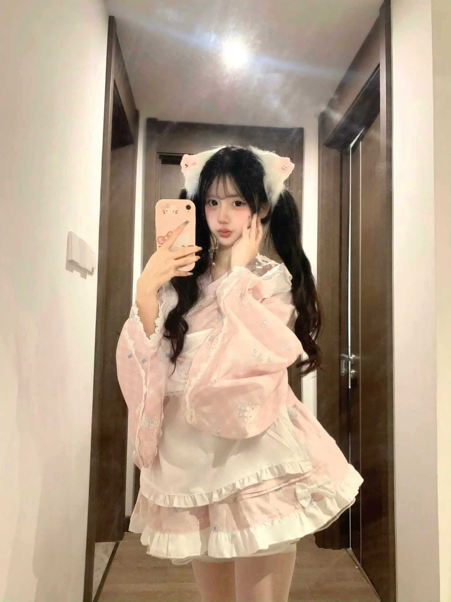 嫂子 我这套女仆装好看吗？