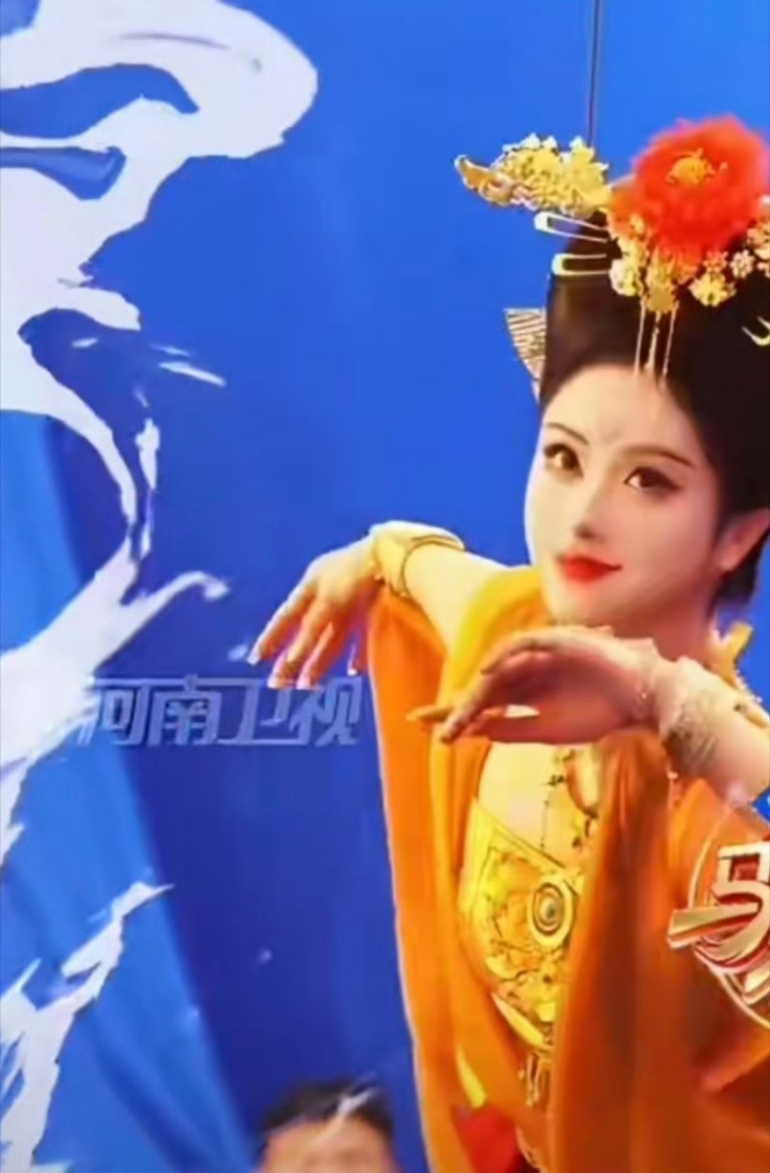 樊楼飞天舞把我钓成翘嘴了 河南春晚这波花絮太会勾人了！仅仅是幕后片段，就足以让人