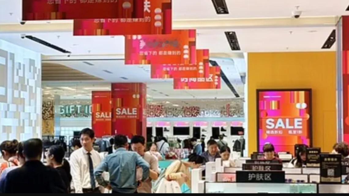 日用消费品“零关税”哪些人能买？

海南人买进口日用品，关税、增值税、消费税全免