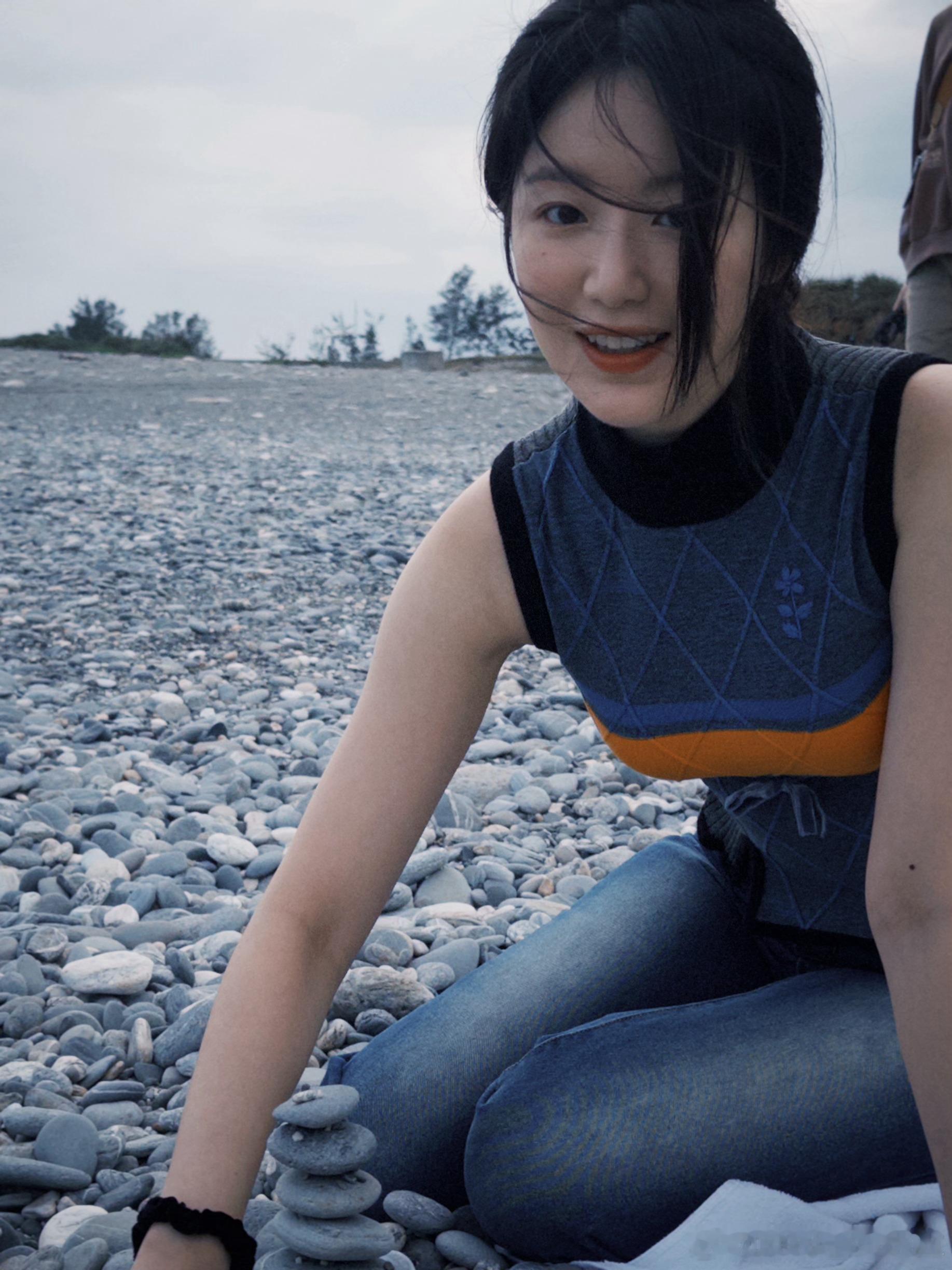 黄冠亨 叶舒华  一起吃个饭而已，好朋友聚餐不行吗？  