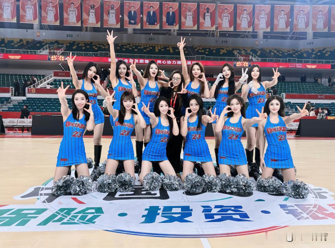 山西男篮更换拉拉队！外援黑根斯接近离队！

昨晚 山西汾酒男篮迎来新赛季首个主场