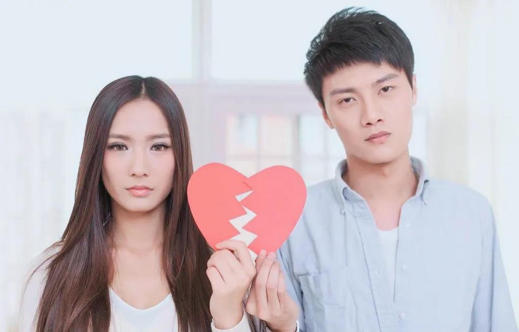 #欺骗女朋友她要分手怎么挽回#
如果你欺骗了女朋友导致她要分手，可以尝试以下方法