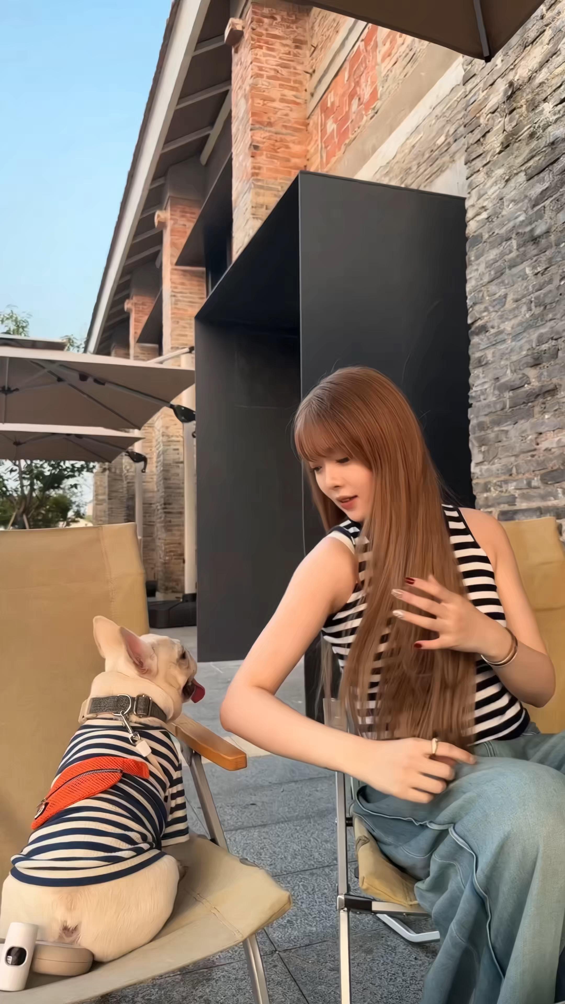你是谁家的小鬼 这么晚了还没睡