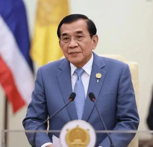 泰国伤透了心，开始靠近中国，这次泰柬冲突让泰国认清了自己的位置。泰国终于醒悟，跟