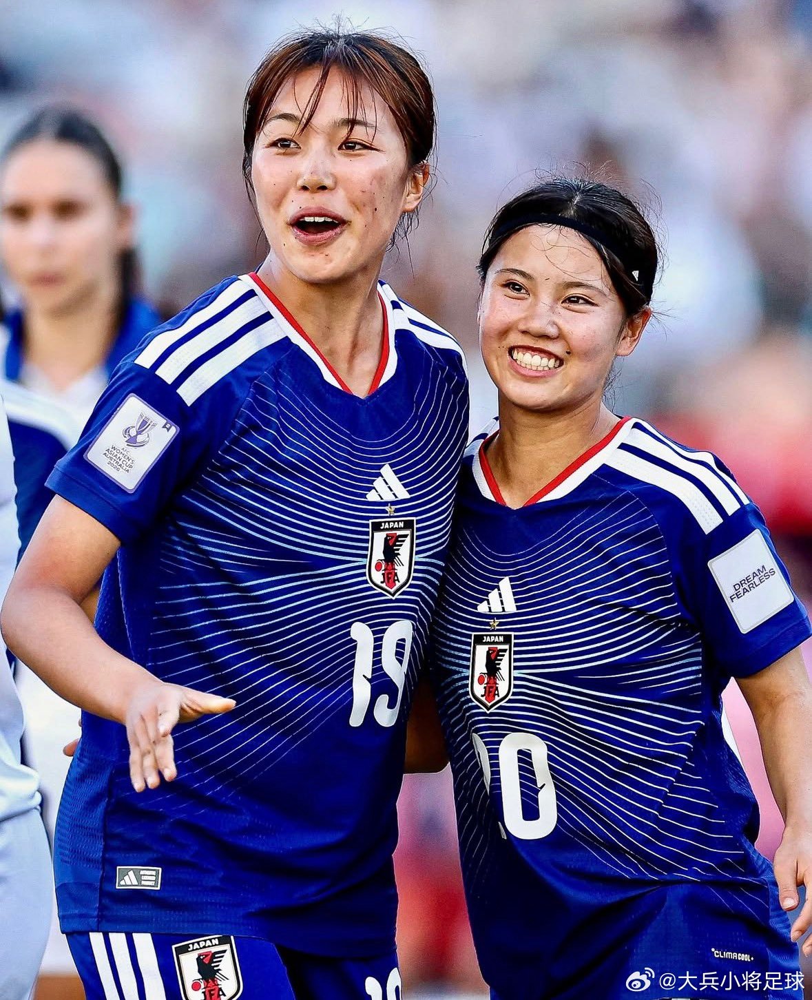 这届女足亚洲杯 引来很多欧州和北美的球迷关注，它与日本队、澳大利亚队中有相当数量