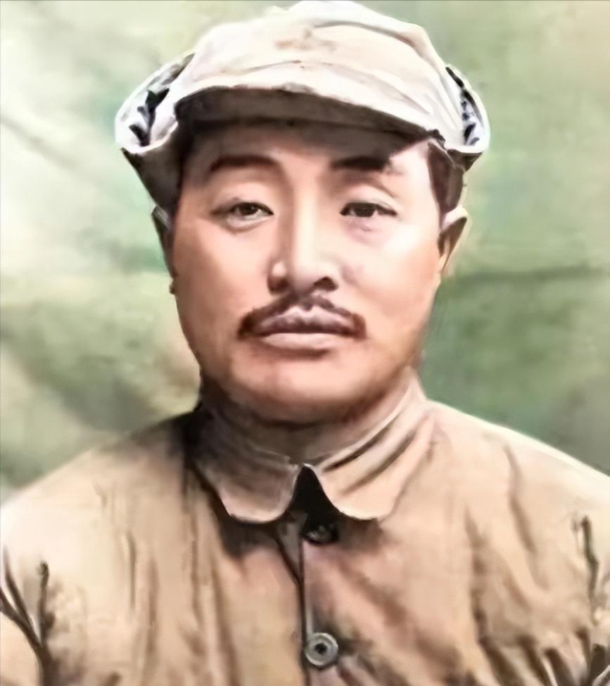 1939年，贺龙打算提拔老部下王尚荣担任旅长，毛主席突然反问：“当年给八路军送4