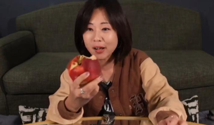 台湾姑娘在北京泪崩了！
镜头专拍破砖烂叶，
繁华咋看不见？


那个台湾姑娘哭了