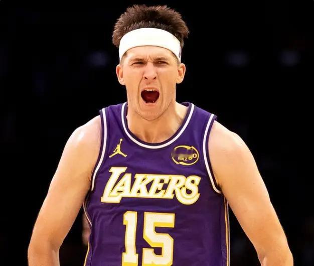 值多少？里夫斯今夏有资格与湖人签下5年2.41亿美元的顶薪合同今天NBA季后赛湖