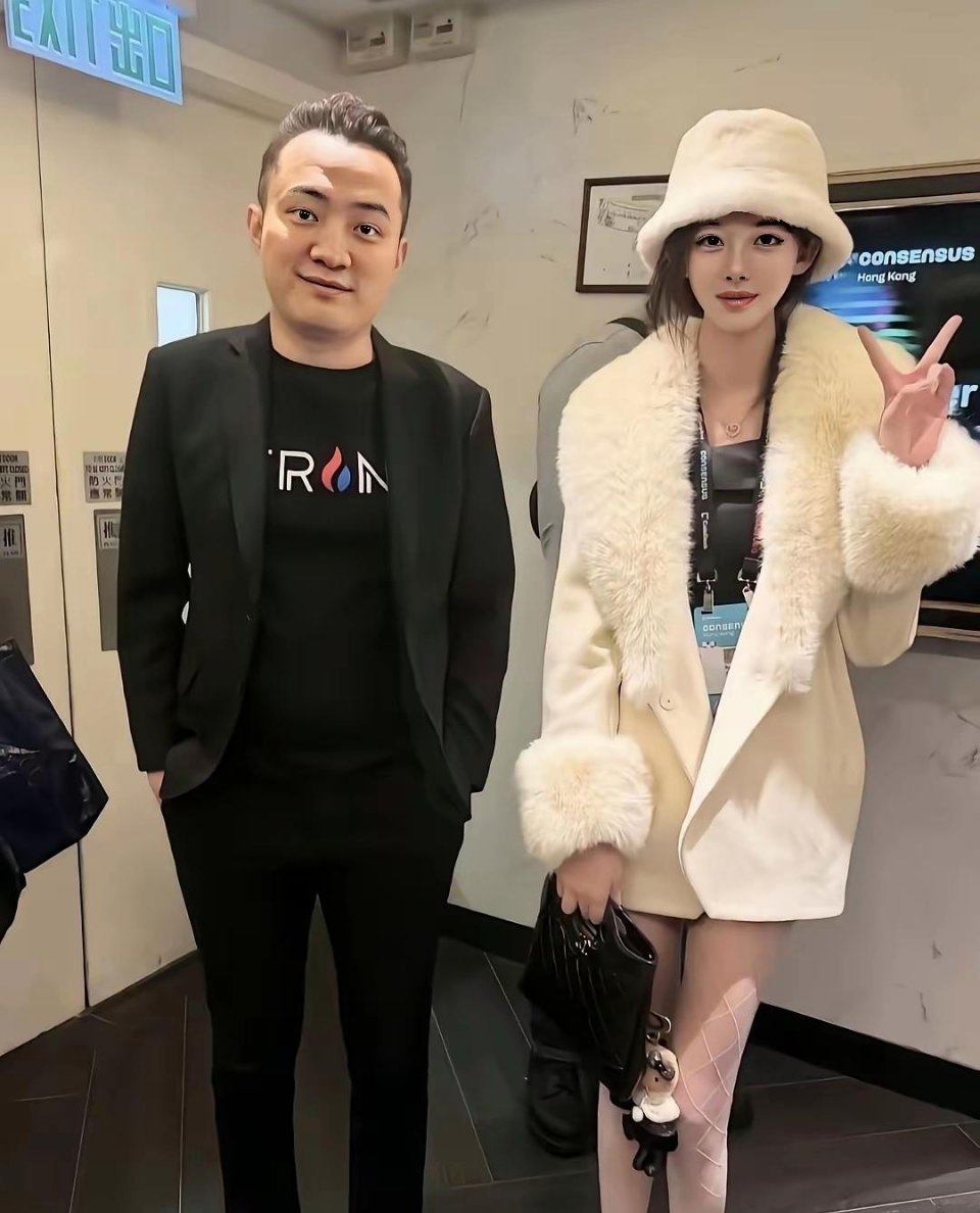 孙割景甜这件事，网络舆论几乎是众口一词，很少出现不一样的看法 ​​​