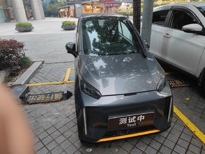 还记得理想汽车的SEV吗？[开学季]#理想汽车##新能源汽车# ​​​