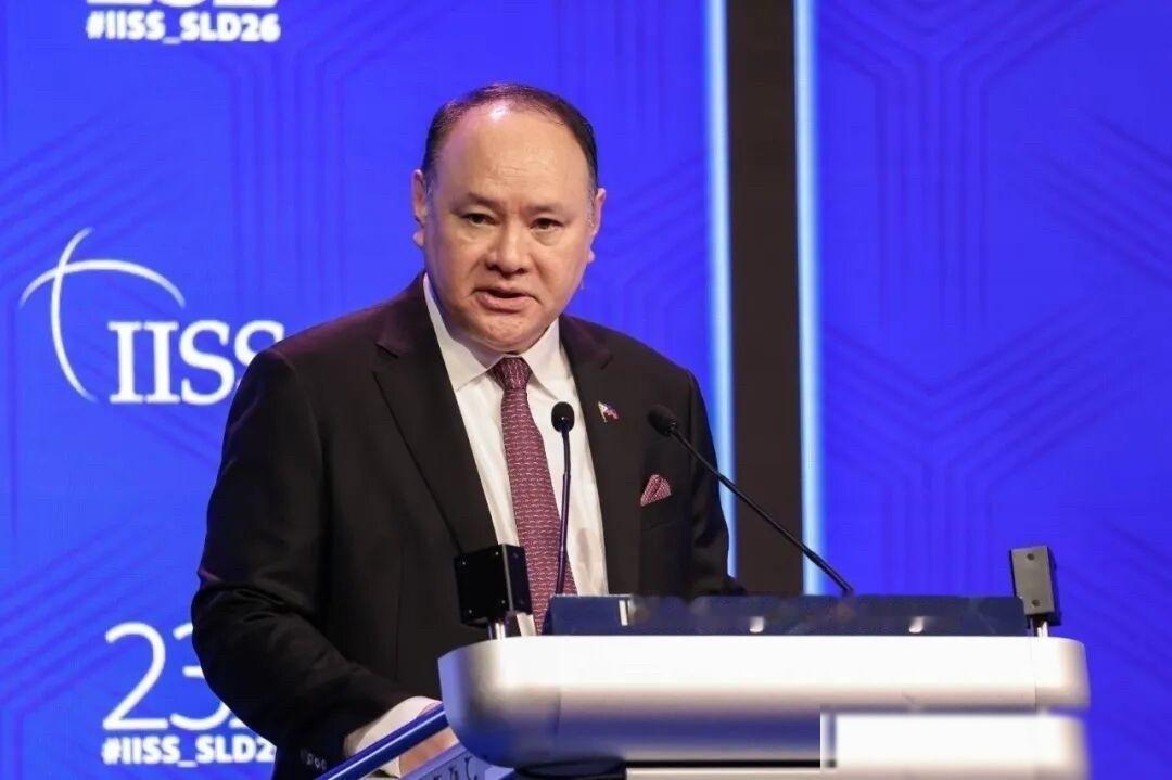 解气！外交部重磅发声，菲防长特奥多罗一家都被“制裁”
就在这会儿，中方直接出手了