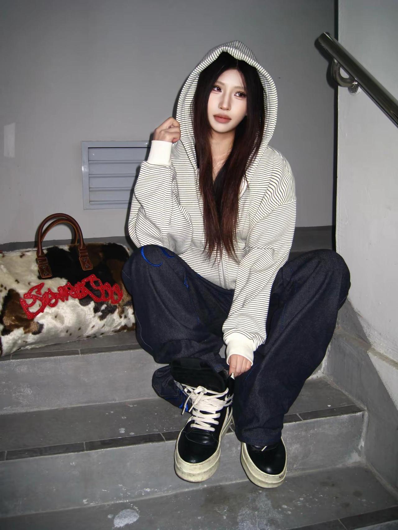 今天穿什么穿搭pov  衣问衣答衣帽间 剪吊牌最快一次 今天穿什么