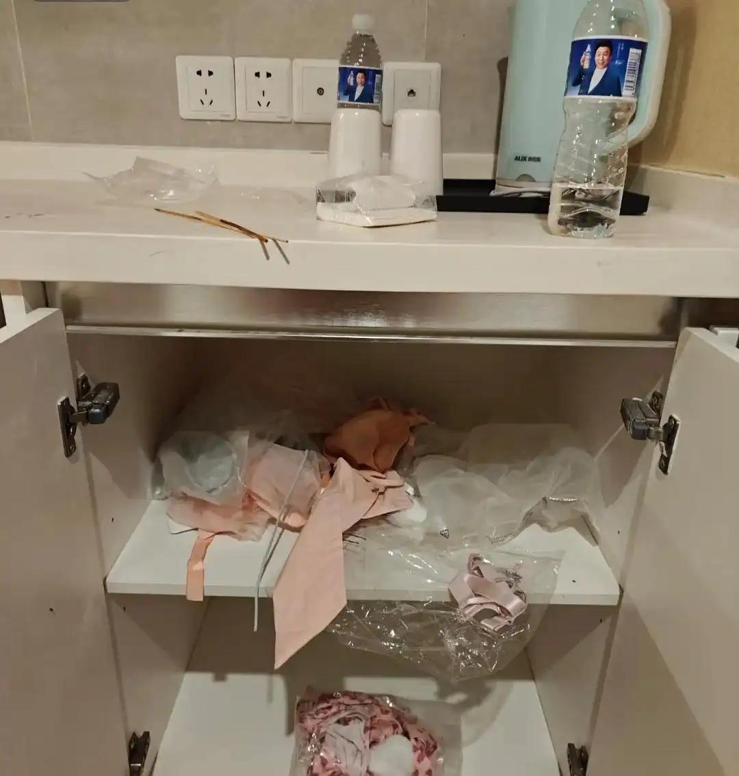如果住大酒店你能碰到这种情况就比中彩票一等奖略低一点