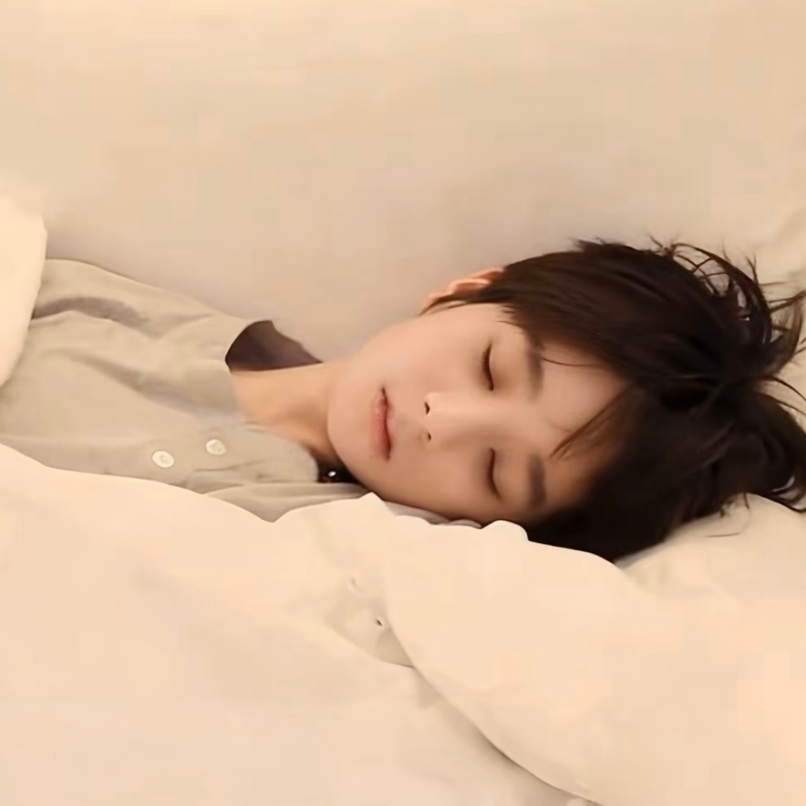 投稿TF家族四代练习生，你觉得谁的睡姿最可爱？官俊臣 张桂源  张函瑞 王橹杰 