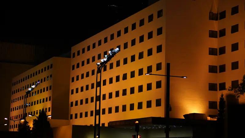 1月7日，美国官员宣称已扣押“贝拉1”号油轮，美国执法人员已登上该船。此次行动由