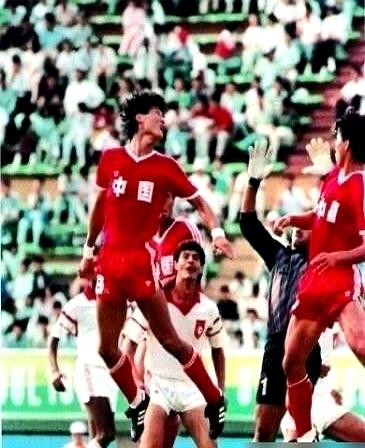 1亿球衣像地摊货
 

穿身上看不出是中国队，只看出颜色变了。
 

耐克从20