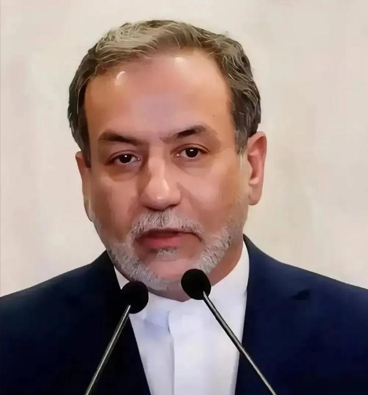 伊朗外长传来新消息
4月21日，传出了一则重要消息！伊朗外长阿拉格齐公开宣布了一