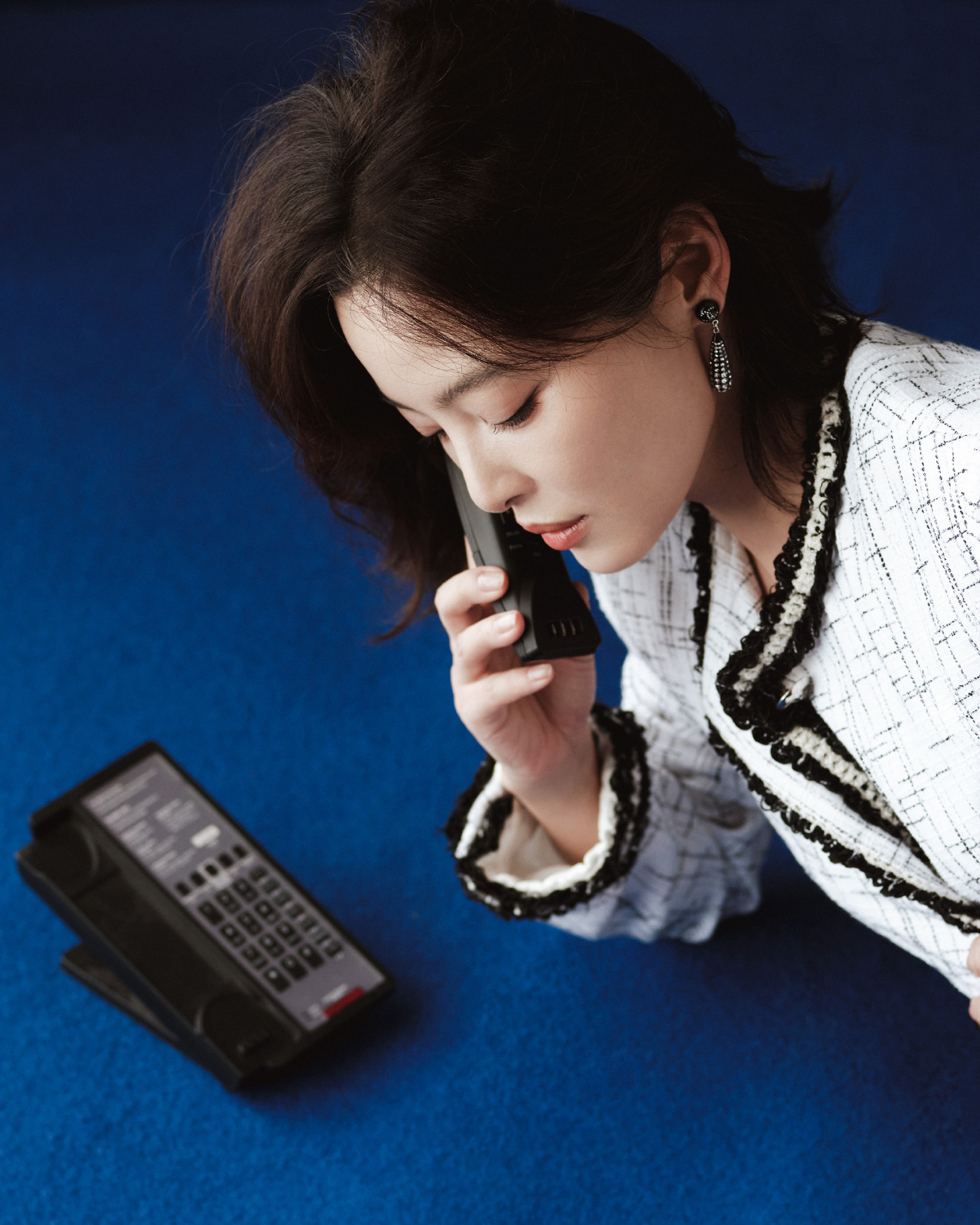 又见香奈儿女郎辛芷蕾！身穿CHANEL 2026秋冬预告系列亮相中国电影导演之夜